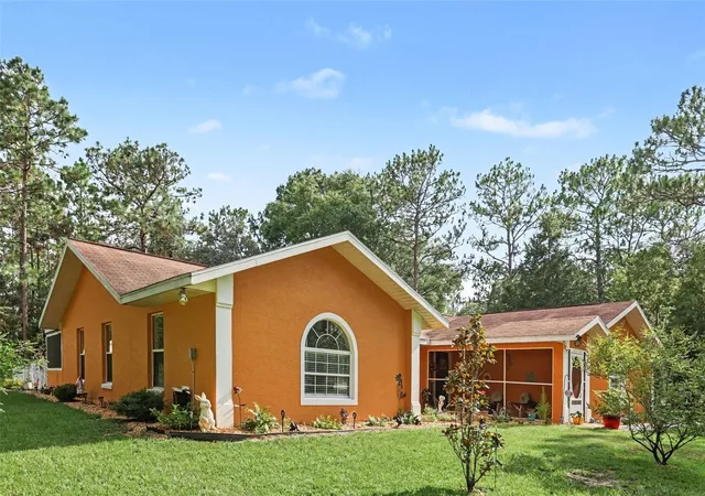 3rd image of 18018 Sw 68Th Loop, Dunnellon, FL 34432 | MLS# TB8531591