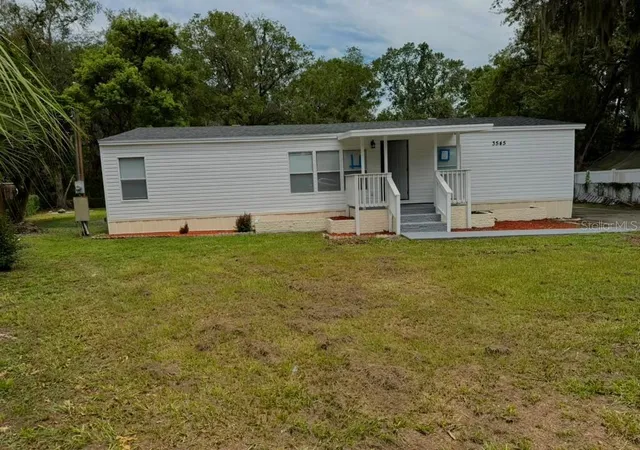 Photo 3 of Manufactured home for sale at 3545 Shady Brooke Ct, Mulberry, FL 33860 | MLS# O6427220 | Listing updated on 2026-07-23