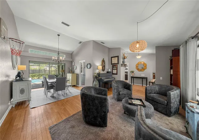4th image of 4312 Nw 12Th Pl, Gainesville, FL 32605 | MLS# GC542145