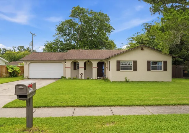 Photo 2 of Single family home for sale at 2021 Oriole Ln, South Daytona, FL 32119 | MLS# NS1088794 | Listing updated on 2026-09-30