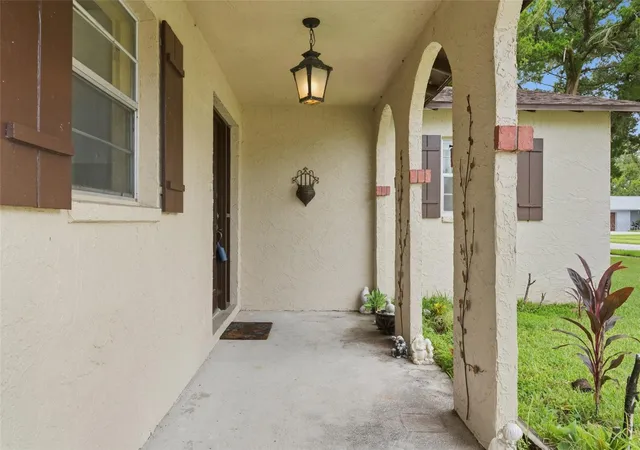 Photo 4 of Single family home for sale at 2021 Oriole Ln, South Daytona, FL 32119 | MLS# NS1088794 | Listing updated on 2026-09-30