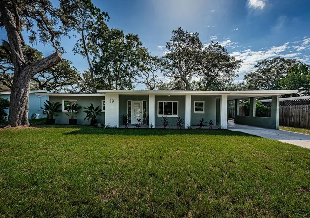 1st image of 19 Ventura Dr, Dunedin, FL 34698 | MLS# TB8531611