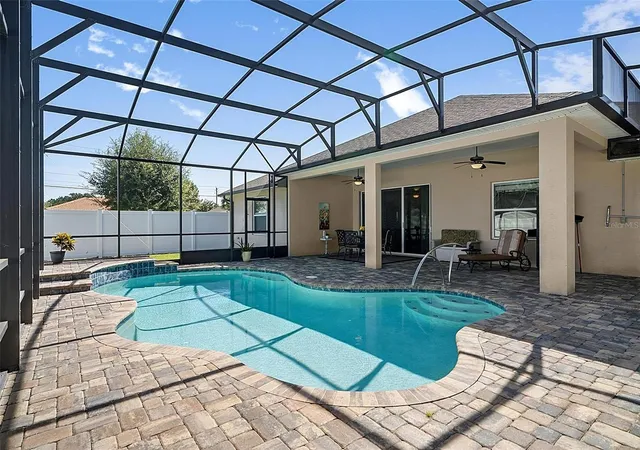 Photo 2 of Single family home for sale at 2 Lytton Ln, Palm Coast, FL 32137 | MLS# FC320135 | Listing updated on 2026-08-02