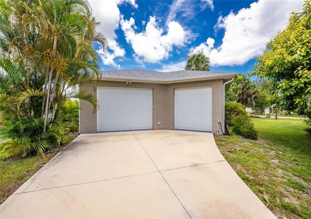 Photo 2 of Single family home for sale at 5105 Ackley Ter, Port Charlotte, FL 33981 | MLS# D6148160 | Listing updated on 2026-08-05