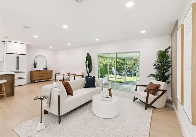 Photo 4 of Single family home for sale at 2833 Prince John Rd, Winter Park, FL 32792 | MLS# O6427246 | Listing updated on 2026-09-15