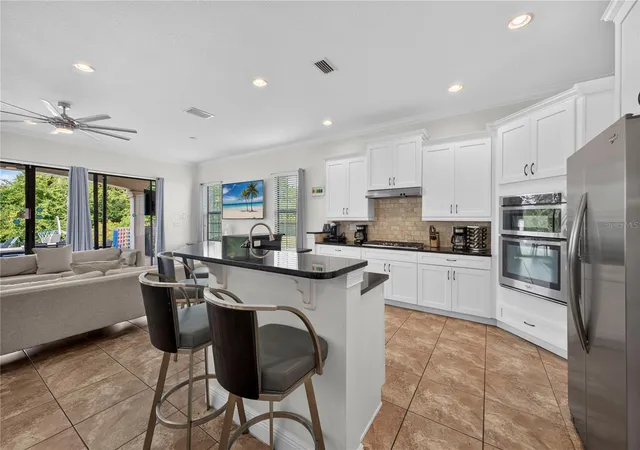 3rd image of 824 Desert Mountain Ct, Reunion, FL 34747 | MLS# S5154192