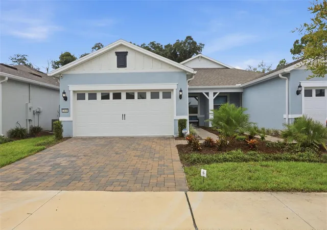 Photo 1 of Single family home for sale at 13640 Splashing Isla Dr, Winter Garden, FL 34787 | MLS# O6427250 | Listing updated on 2026-08-23