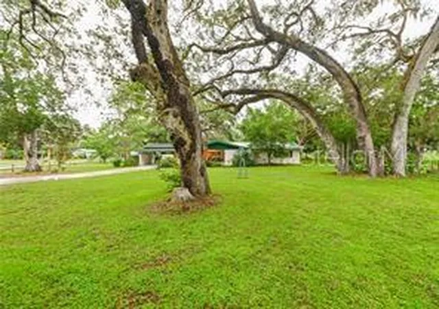 33rd image of 34746 Gardenia Wy, Dade City, FL 33523 | MLS# TB8531659