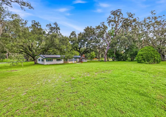 4th image of 34746 Gardenia Wy, Dade City, FL 33523 | MLS# TB8531659