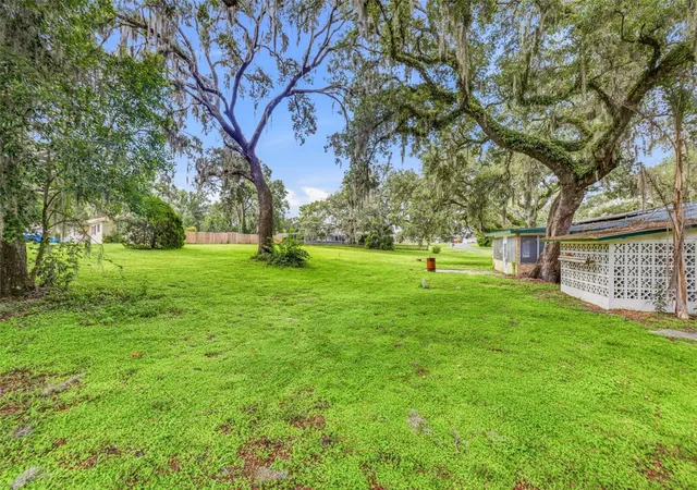 5th image of 34746 Gardenia Wy, Dade City, FL 33523 | MLS# TB8531659