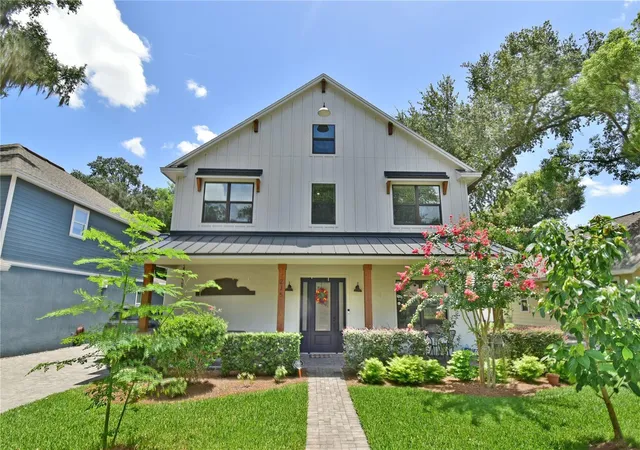Photo 1 of Single family home for sale at 215 S Highland Ave, Winter Garden, FL 34787 | MLS# S5154193 | Listing updated on 2026-07-31