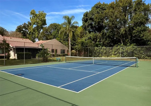 Listing Photo 2 - Condo for sale in building located at 9783 86Th Ave, SEMINOLE, FL 33777 - Unit #