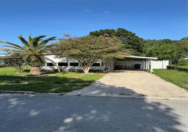 1st image of 14251 Rialto Ave, Brooksville, FL 34613 | MLS# TB8531684