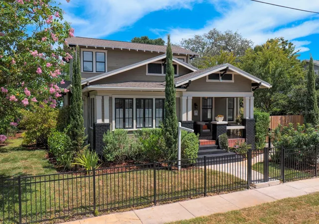 Photo 2 of Single family home for sale at 705 W West St, Tampa, FL 33602 | MLS# TB8531687 | Listing updated on 2026-10-03