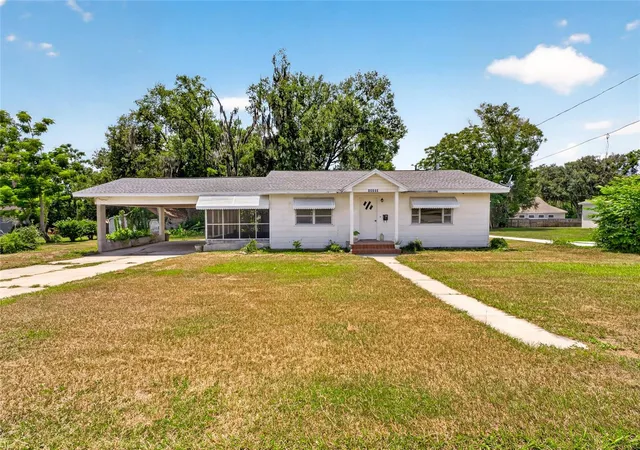 Photo 1 of Single family home for sale at 13725 10th Street, Dade City, FL 33525 | MLS# W7887882 | Listing updated on 2026-09-15