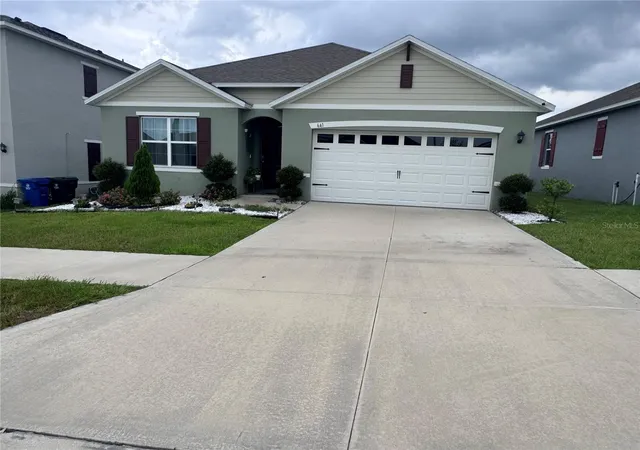 Photo 2 of Single family home for sale at 641 Griffon Ave, Lake Alfred, FL 33850 | MLS# S5154200 | Listing updated on 2026-07-28