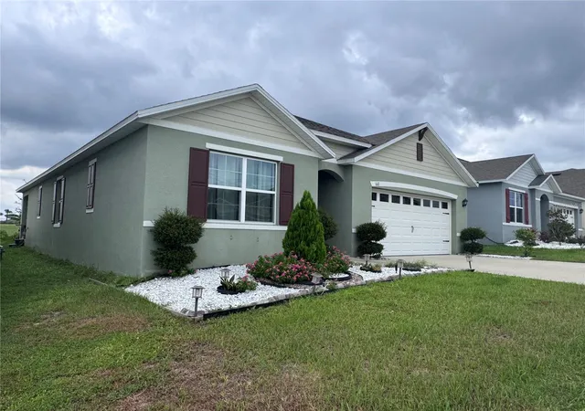 Photo 3 of Single family home for sale at 641 Griffon Ave, Lake Alfred, FL 33850 | MLS# S5154200 | Listing updated on 2026-07-28