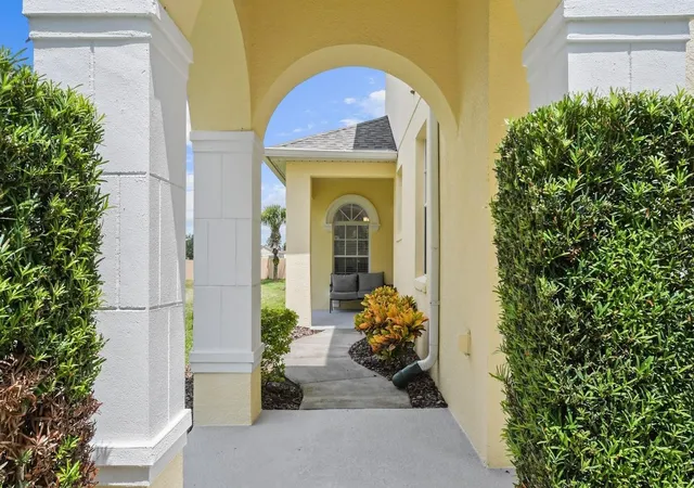 Photo 4 of Single family home for sale at 492 Tupelo Cir, Davenport, FL 33897 | MLS# O6427291 | Listing updated on 2026-10-05