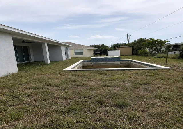 2nd image of 9057 Bantry Bay Blvd, Englewood, FL 34224 | MLS# O6427292