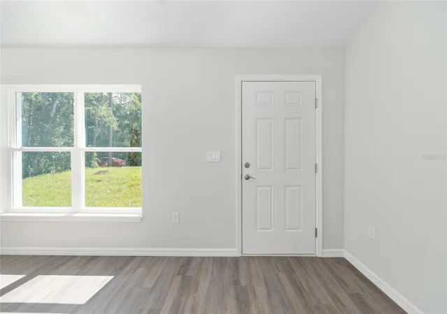 Photo 4 of Single family home for sale at 202 Fisher Loop, Ocklawaha, FL 32179 | MLS# OM728988 | Listing updated on 2026-08-21