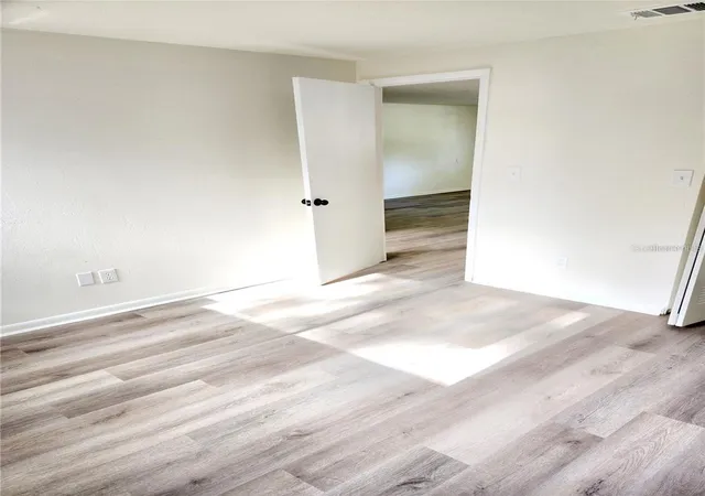 17th image of 712 Sw 70th Ter, Gainesville, FL 32607 | MLS# GC542154