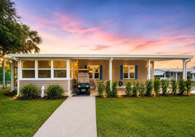 Manufactured home for sale at 141 Victoria Dr, HAINES CITY, FL 33844 | MLS# L4963704
