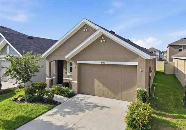 Photo 1 of Single family home for sale at 37396 Sharks Eye Ln, Zephyrhills, FL 33541 | MLS# TB8531724 | Listing updated on 2026-09-20