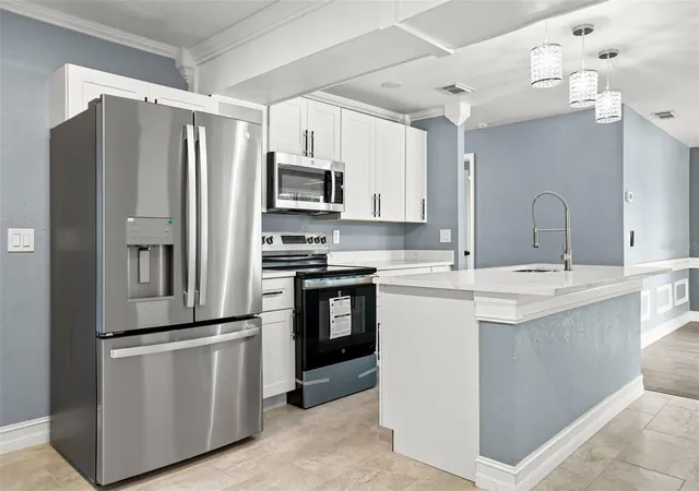 Photo 3 of Single family home for sale at 682 Durango Way, Altamonte Springs, FL 32714 | MLS# O6427308 | Listing updated on 2026-10-02