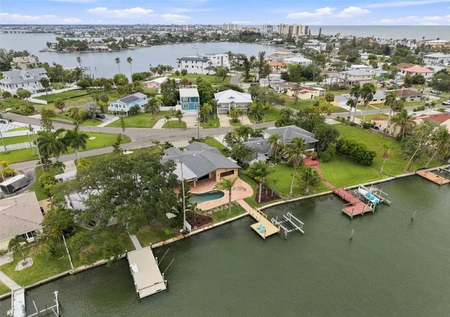 Photo 64 of Single family home for sale at 15918 Redington Dr, Redington Beach, FL 33708 | MLS# TB8531737 | Listing updated on 2026-08-30