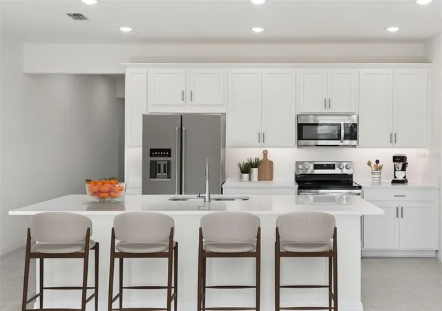 4th image of 4275 Darby Ct, Eustis, FL 32736 | MLS# W7887887
