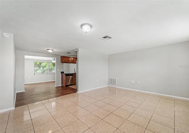 Photo 4 of Single family home for sale at 6177 Maplewood Dr, New Port Richey, FL 34653 | MLS# O6427323 | Listing updated on 2026-10-15