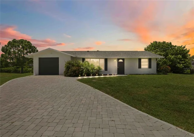 1st image of 706 Quail Ct, Nokomis, FL 34275 | MLS# TB8531746