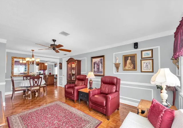 3rd image of 6915 Versailles N, Pinellas Park, FL 33781 | MLS# TB8531748