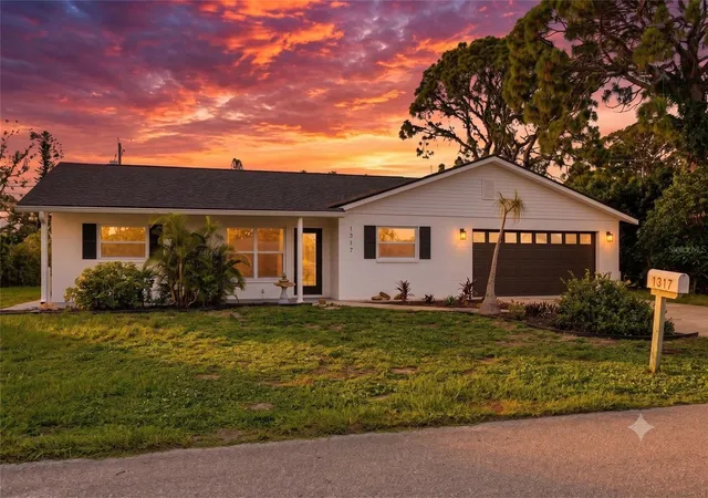 Photo 1 of Single family home for sale at 1317 Ringtail Rd, Venice, FL 34293 | MLS# N6145114 | Listing updated on 2026-08-30