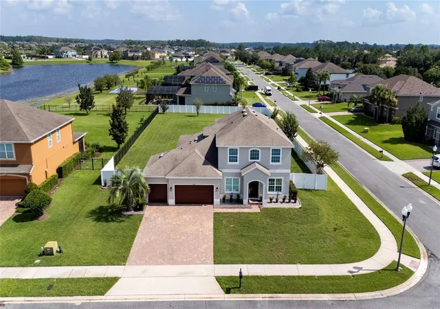 Photo 2 of Single family home for sale at 14537 San Lorenzo Dr, Orlando, FL 32820 | MLS# O6427335 | Listing updated on 2026-09-18