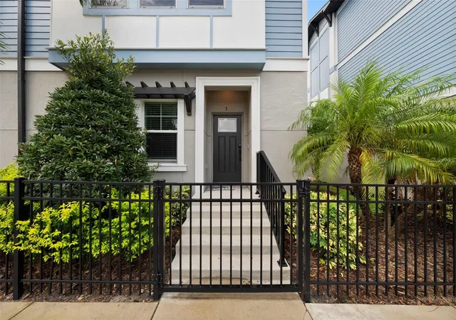 Photo 2 of Townhouse for sale at 3122 W Azeele St #3, Tampa, FL 33609 | MLS# TB8531761 | Listing updated on 2026-07-30