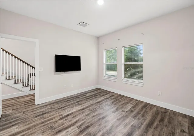 Photo 3 of Townhouse for sale at 3122 W Azeele St #3, Tampa, FL 33609 | MLS# TB8531761 | Listing updated on 2026-07-30