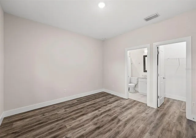 Photo 4 of Townhouse for sale at 3122 W Azeele St #3, Tampa, FL 33609 | MLS# TB8531761 | Listing updated on 2026-07-30