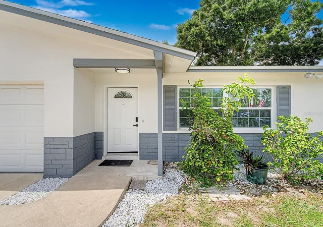 2nd image of 1354 Rosery Rd Ne, Largo, FL 33770 | MLS# TB8531762