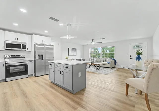 5th image of 1354 Rosery Rd Ne, Largo, FL 33770 | MLS# TB8531762