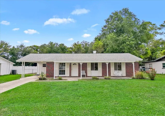 Photo 1 of Single family home for sale at 5810 Driftwood Dr, Lakeland, FL 33809 | MLS# L4963711 | Listing updated on 2026-09-19