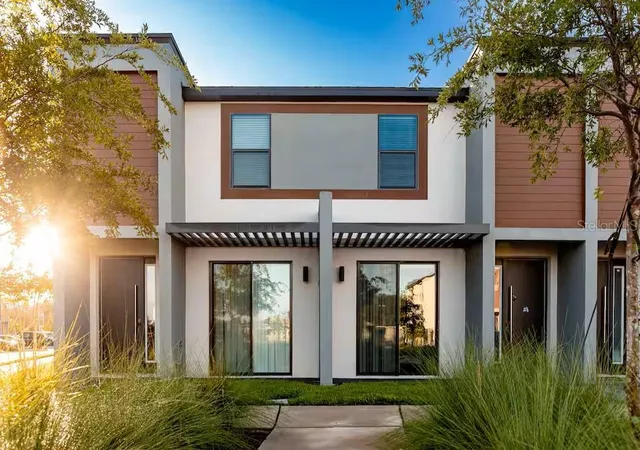 Photo 2 of Townhouse for sale at 3261 Energy Dr, Kissimmee, FL 34747 | MLS# O6427339 | Listing updated on 2026-07-24