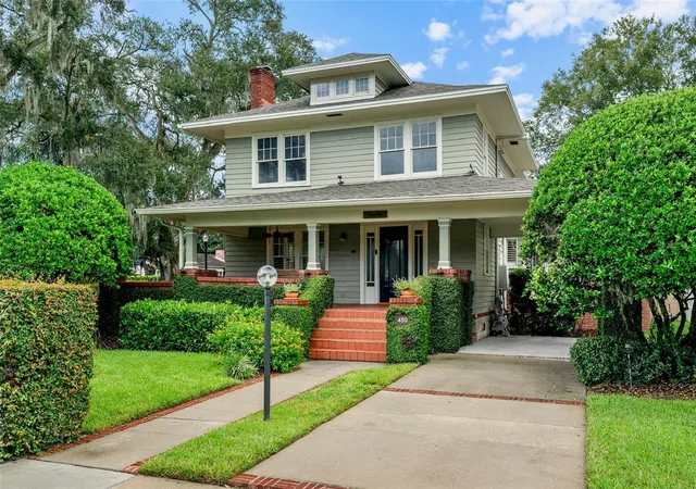 Photo 4 of Single family home for sale at 450 Cherokee Dr, Orlando, FL 32801 | MLS# O6427340 | Listing updated on 2026-09-15