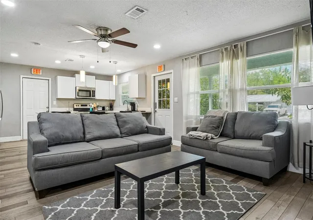 Photo 2 of Single family home for sale at 520 Fairfax Ln, Apollo Beach, FL 33572 | MLS# TB8531766 | Listing updated on 2026-08-27