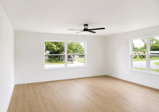 Photo 2 of Single family home for sale at 49 Lake Ct Loop, Ocala, FL 34472 | MLS# O6427352 | Listing updated on 2026-09-14