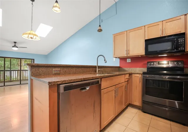 2nd image of 6436 92nd Pl N #1004, Pinellas Park, FL 33782 | MLS# TB8531789