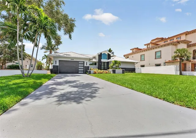 Photo 3 of Single family home for sale at 2936 68th Avenue S, Saint Petersburg, FL 33712 | MLS# TB8531791 | Listing updated on 2026-10-20