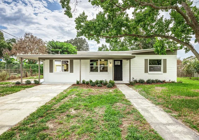 1st image of 526 Victoria Blvd, Auburndale, FL 33823 | MLS# L4963713