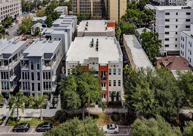 3rd image of 535 4Th Ave S, St. Petersburg, FL 33701