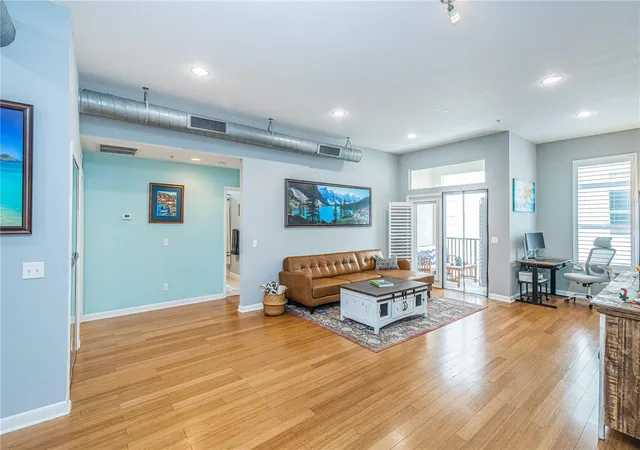 4th image of 535 4Th Ave S, St. Petersburg, FL 33701